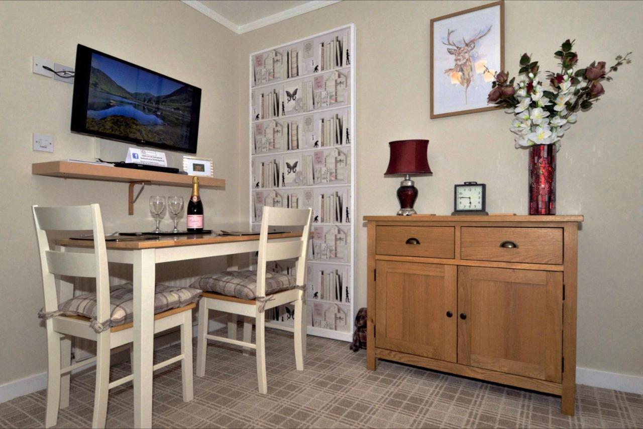 The Bridge Suite Инвърмористън Екстериор снимка